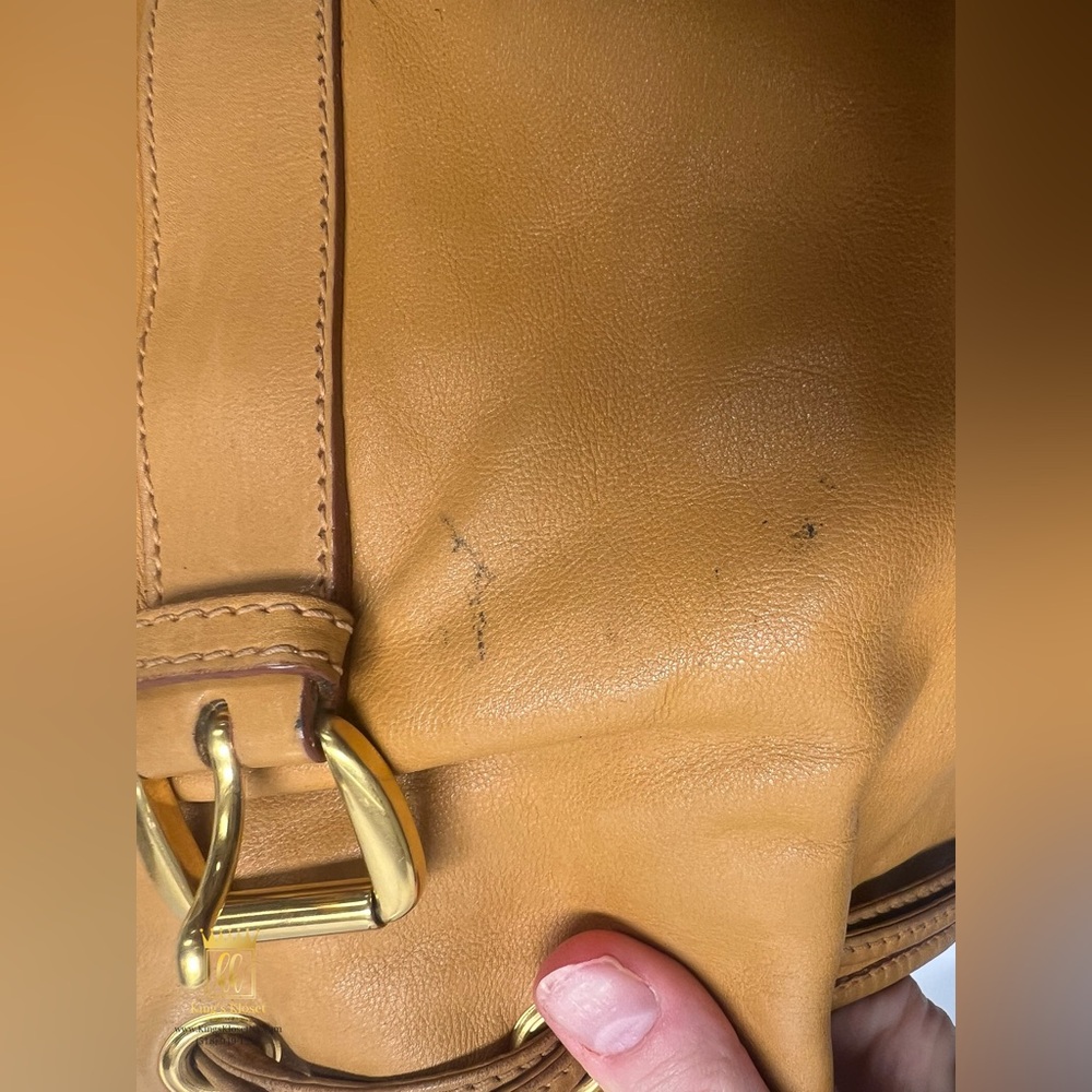 Gucci drawstring leather backpack - image 14